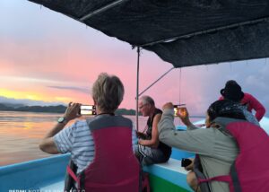 family-friendly-bioluminescent-boat-tour-paquera-costa-rica