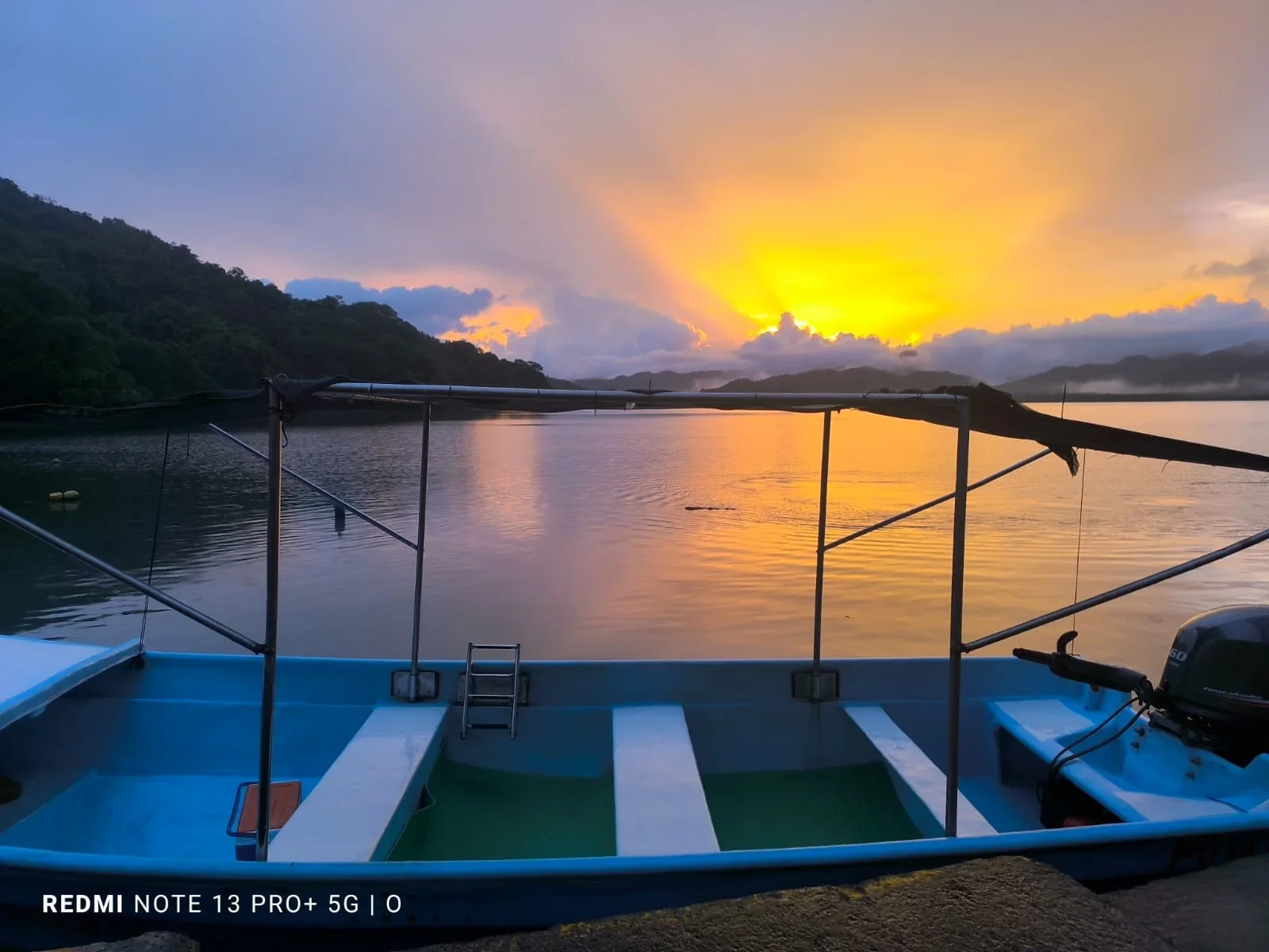 sunset-boat-tour-paquera-bay-costa-rica